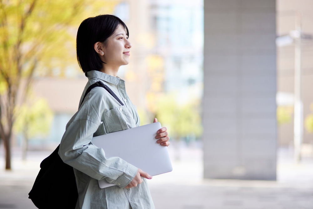 高学歴の女性はモテにくいケースも？その理由と親しくなるコツ